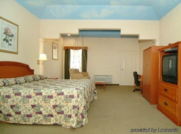 Regency Inn And Suites Хамбл Номер фото